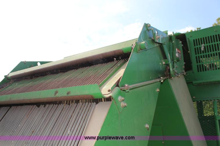 image for item K1080 1997 John Deere 7455 6R30 cotton stripper