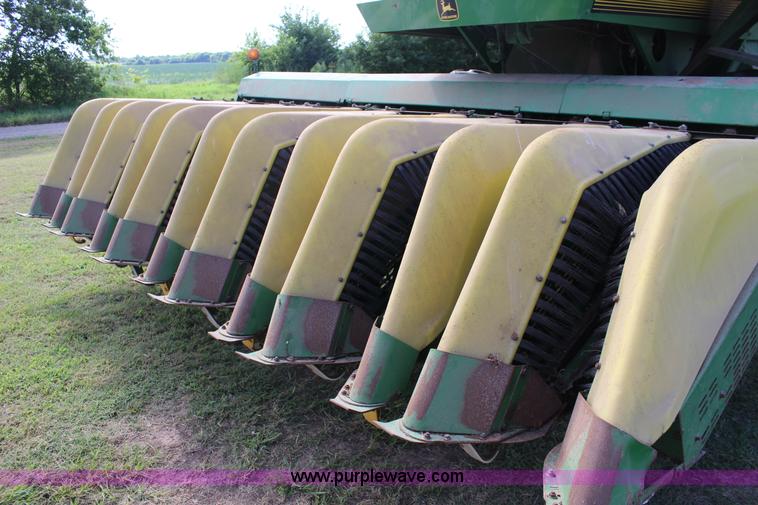image for item K1080 1997 John Deere 7455 6R30 cotton stripper
