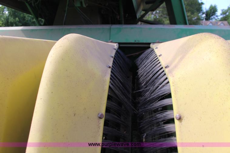 image for item K1080 1997 John Deere 7455 6R30 cotton stripper
