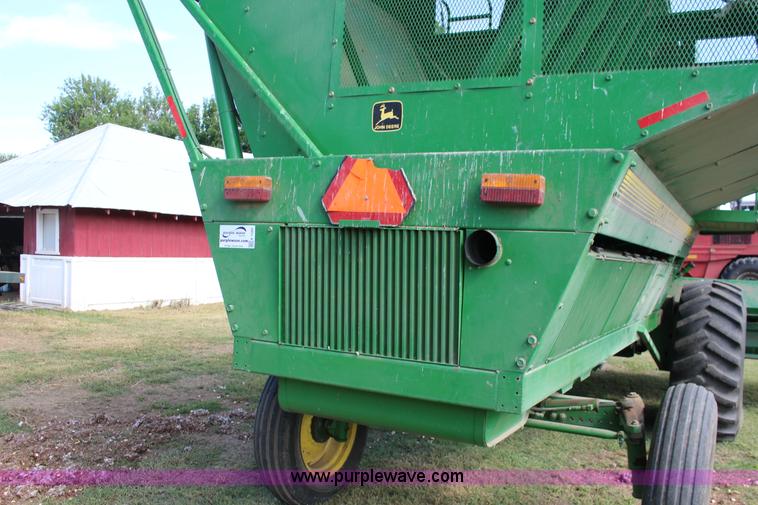 image for item K1080 1997 John Deere 7455 6R30 cotton stripper