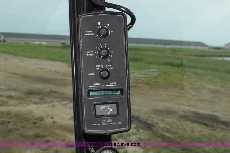 image for item K6214 1990 Case IH 1680 Axial Flow combine