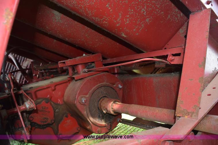 image for item K6214 1990 Case IH 1680 Axial Flow combine