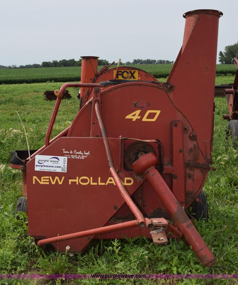image for item K6223 New Holland 40 silage blower