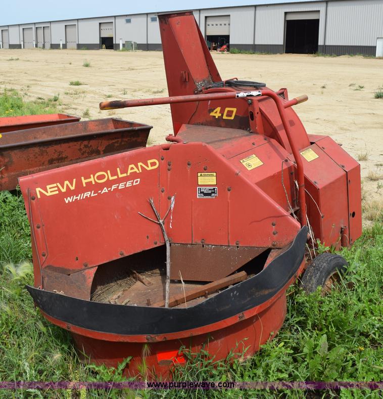 image for item K6223 New Holland 40 silage blower
