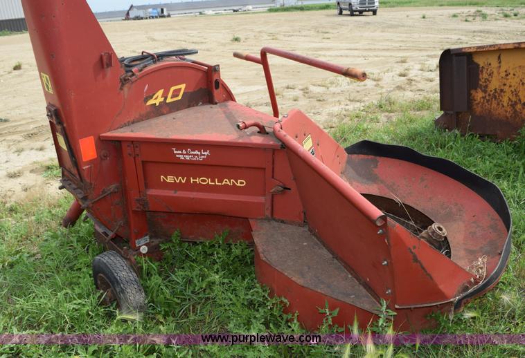 image for item K6223 New Holland 40 silage blower