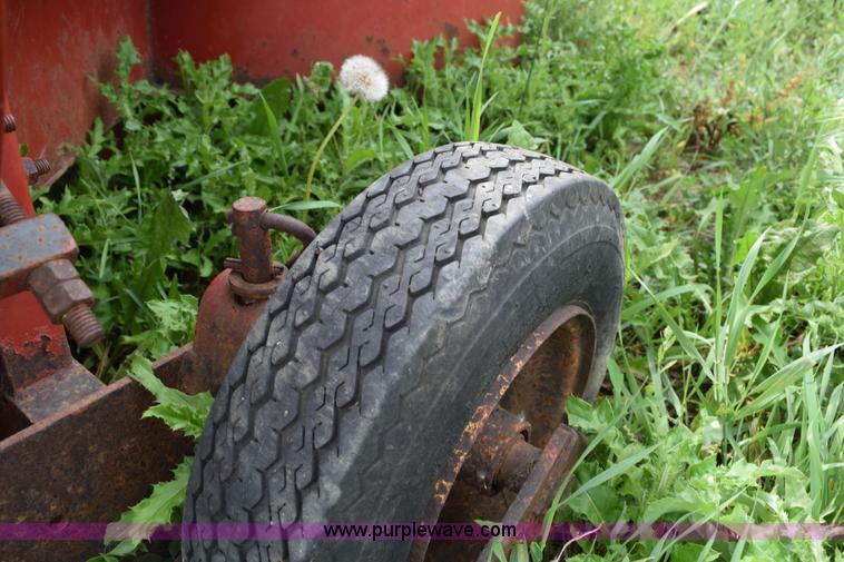 image for item K6223 New Holland 40 silage blower