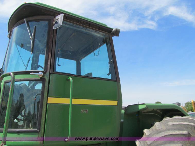 image for item K6264 1977 John Deere 8630 4WD tractor