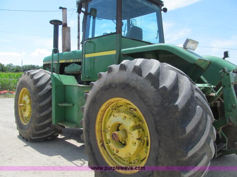 image for item K6264 1977 John Deere 8630 4WD tractor