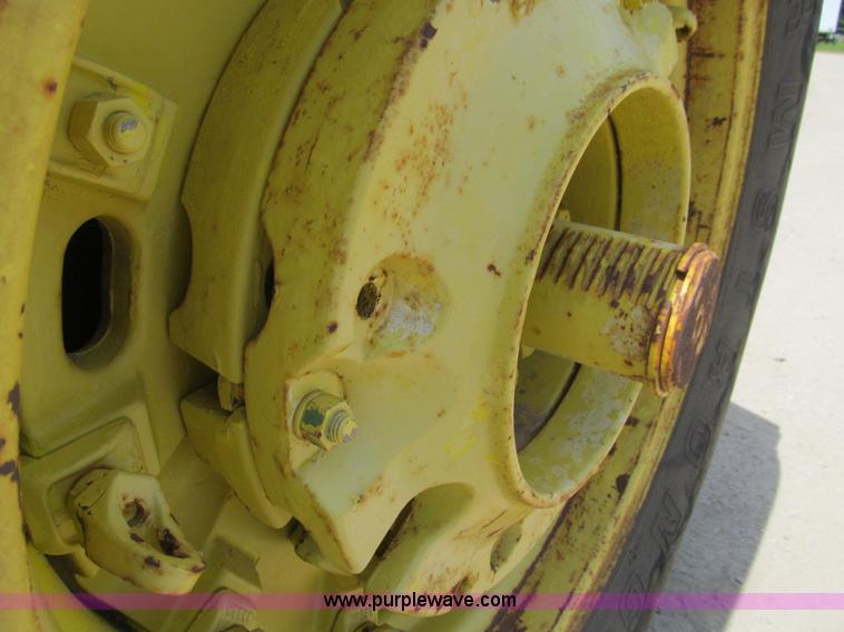 image for item K6264 1977 John Deere 8630 4WD tractor