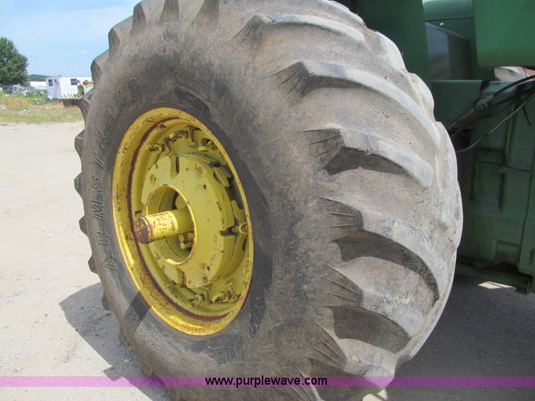 image for item K6264 1977 John Deere 8630 4WD tractor