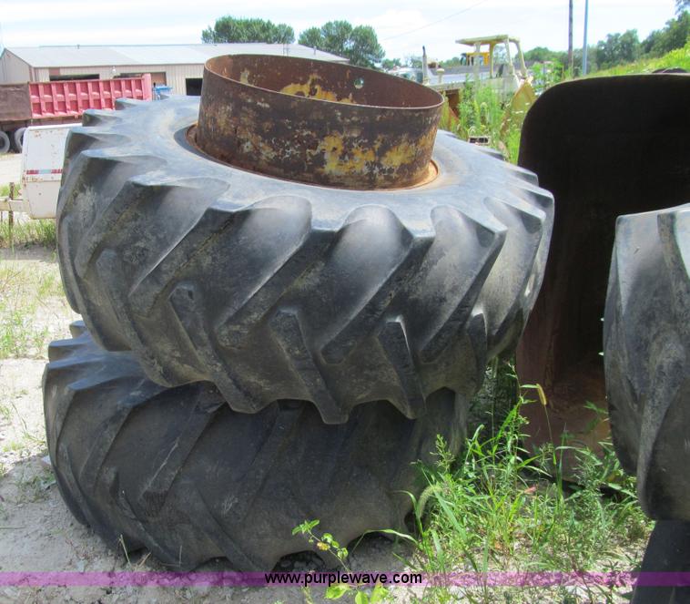 image for item K6264 1977 John Deere 8630 4WD tractor