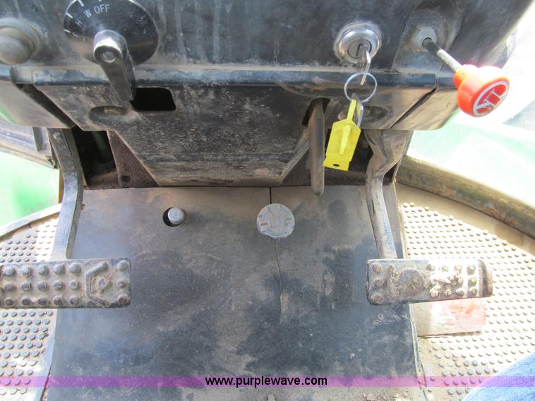 image for item K6264 1977 John Deere 8630 4WD tractor