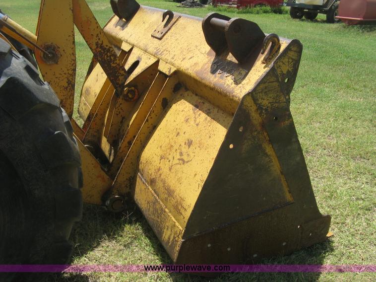 image for item K8723 Ford A66 wheel loader