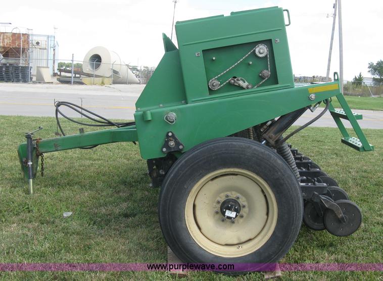 image for item K8748 Great Plains 1005NG no-till drill