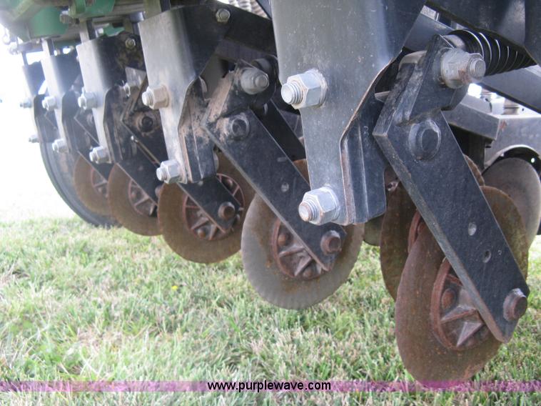 image for item K8748 Great Plains 1005NG no-till drill