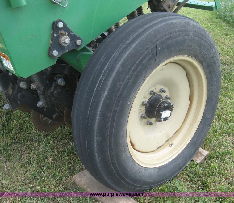 image for item K8748 Great Plains 1005NG no-till drill