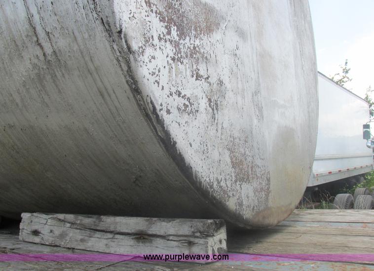 image for item L4031 Fuel tank