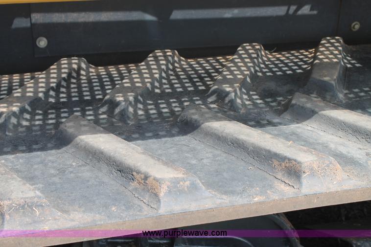 image for item L4390 1998 Caterpillar Challenger 95E tractor