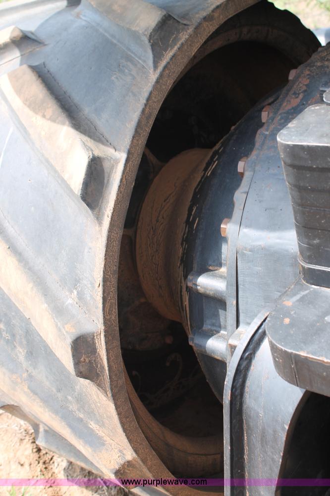 image for item L4390 1998 Caterpillar Challenger 95E tractor