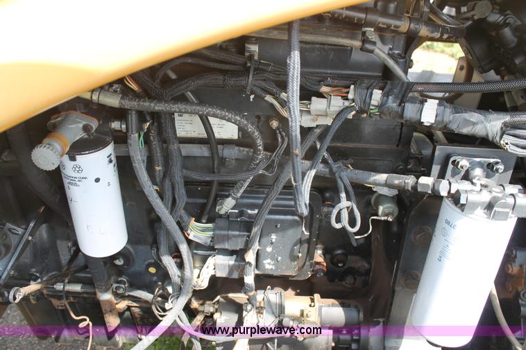 image for item L4390 1998 Caterpillar Challenger 95E tractor