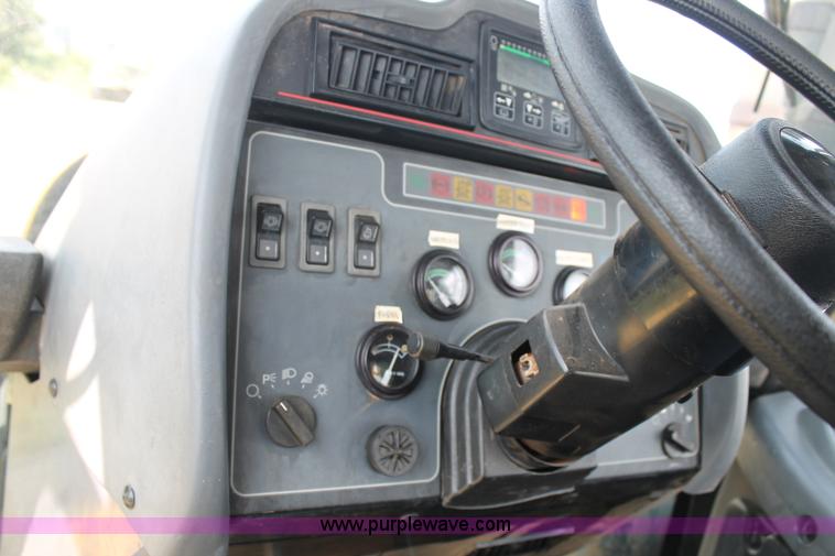 image for item L4390 1998 Caterpillar Challenger 95E tractor