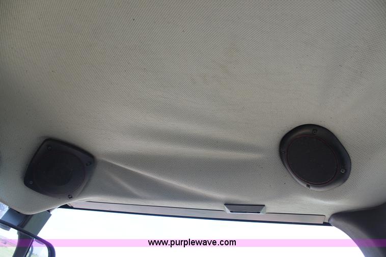 image for item L4390 1998 Caterpillar Challenger 95E tractor