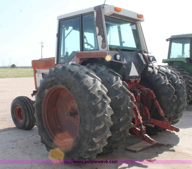 image for item L4391 1997 International 1486 tractor