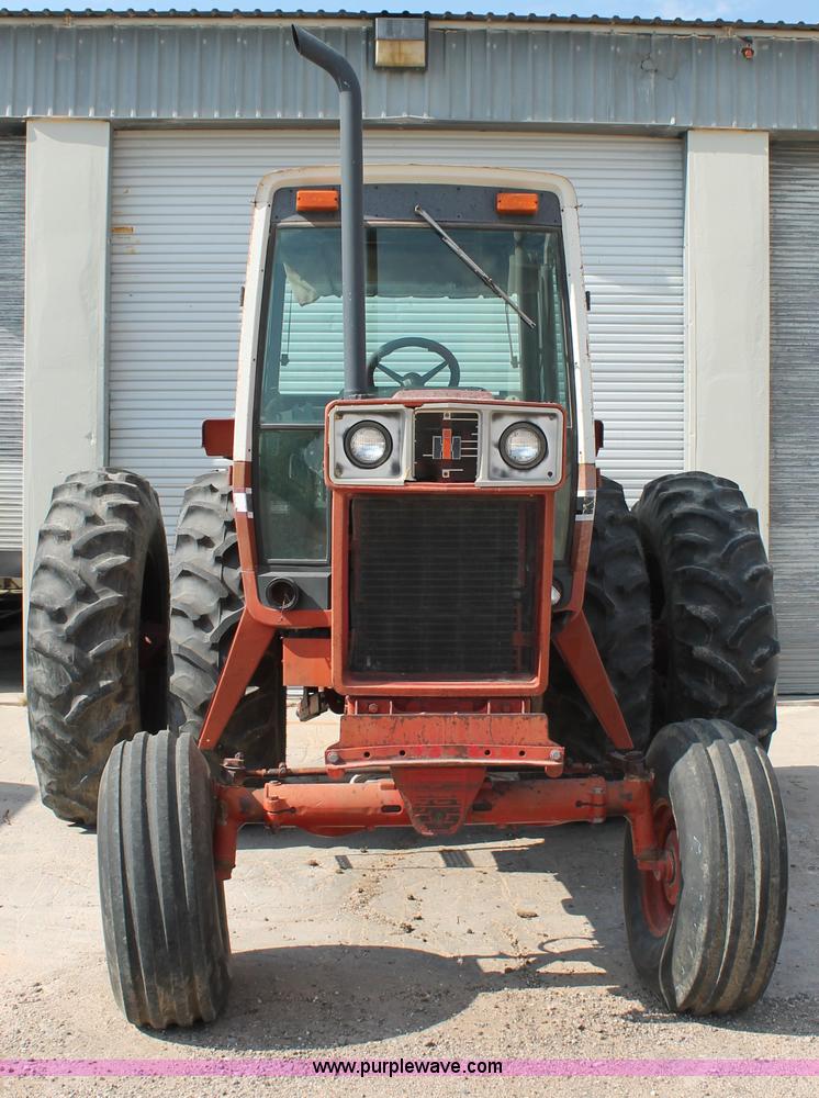 image for item L4391 1997 International 1486 tractor