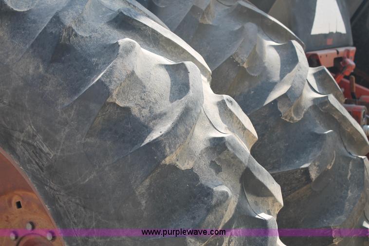 image for item L4391 1997 International 1486 tractor