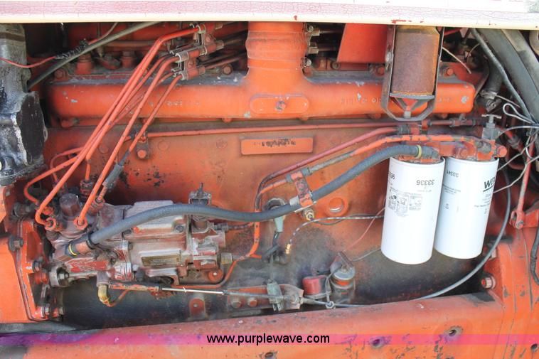 image for item L4391 1997 International 1486 tractor