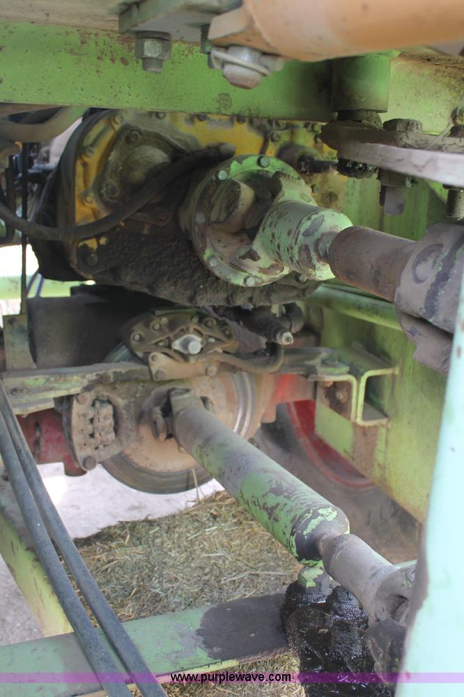 image for item L4393 Steiger Bearcat 4WD tractor