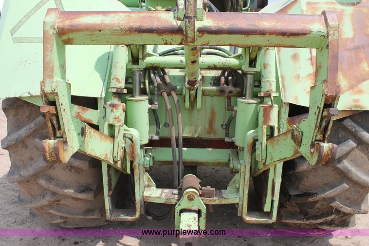 image for item L4393 Steiger Bearcat 4WD tractor