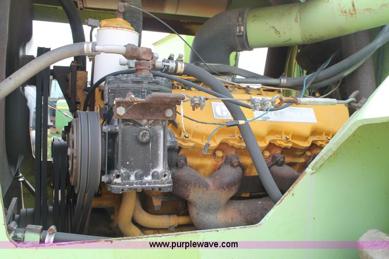 image for item L4393 Steiger Bearcat 4WD tractor