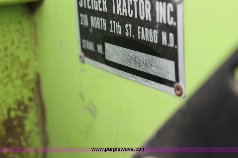 image for item L4393 Steiger Bearcat 4WD tractor