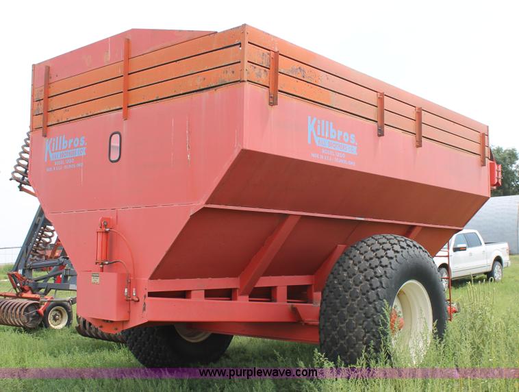 image for item L4396 Killbros 1200 grain cart