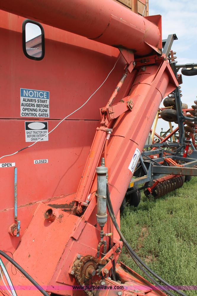 image for item L4396 Killbros 1200 grain cart