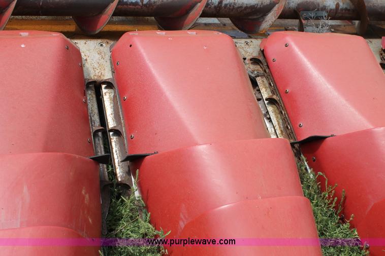 image for item L4397 1999 Case IH 1083 corn head