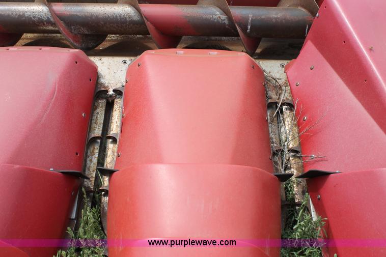 image for item L4397 1999 Case IH 1083 corn head