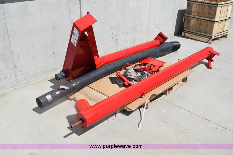 image for item L5758 Westfield tailgate auger