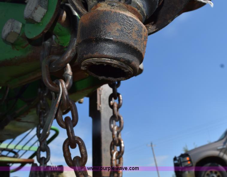 image for item L5759 2000 John Deere 100 large square baler