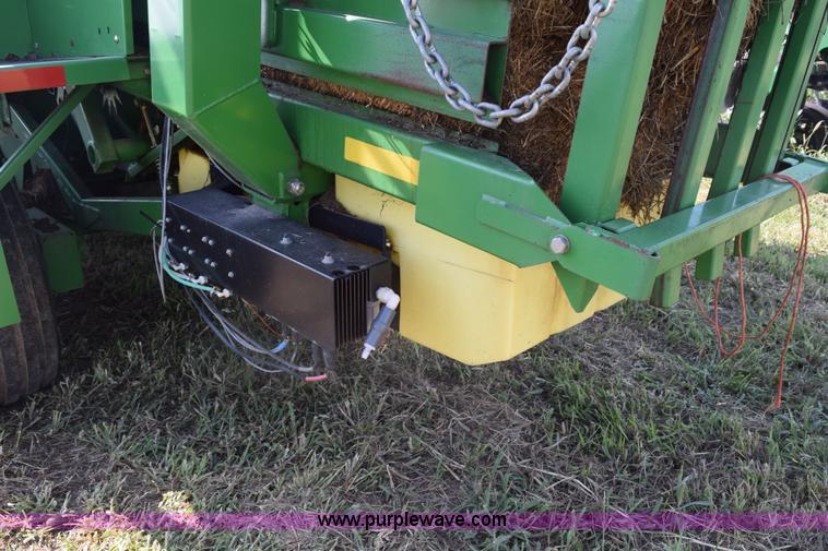 image for item L5759 2000 John Deere 100 large square baler
