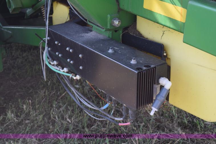 image for item L5759 2000 John Deere 100 large square baler