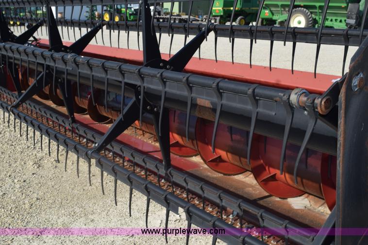 image for item L5760 1999 Case IH 1020 flex head