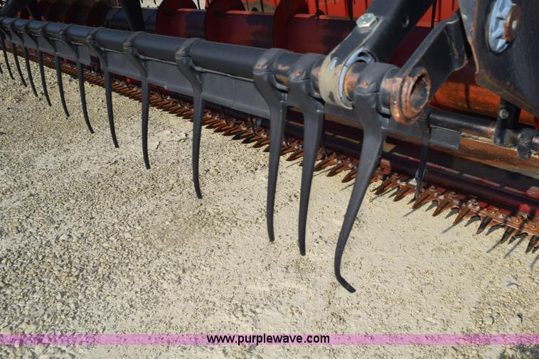 image for item L5760 1999 Case IH 1020 flex head