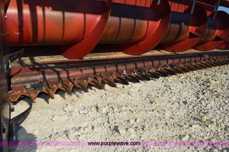 image for item L5760 1999 Case IH 1020 flex head