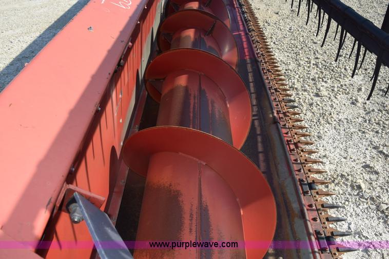 image for item L5760 1999 Case IH 1020 flex head