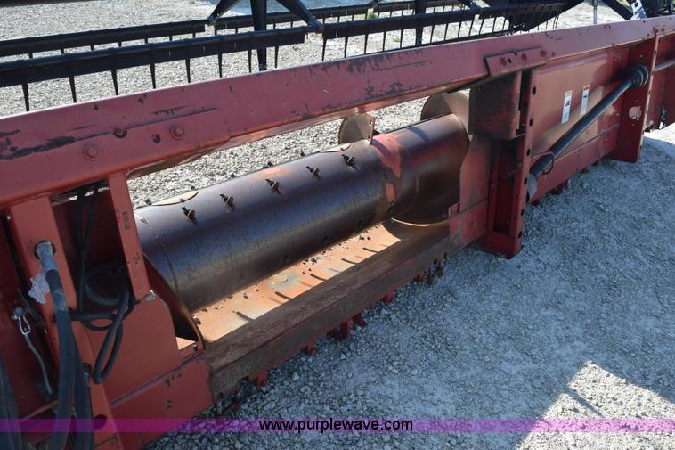 image for item L5760 1999 Case IH 1020 flex head