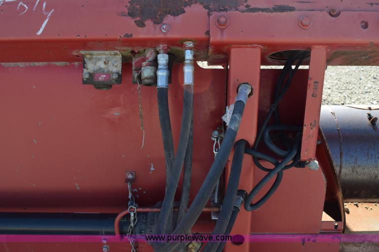 image for item L5760 1999 Case IH 1020 flex head