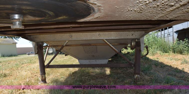image for item L5768 1984 Timpte Super Hopper double hopper grain trailer