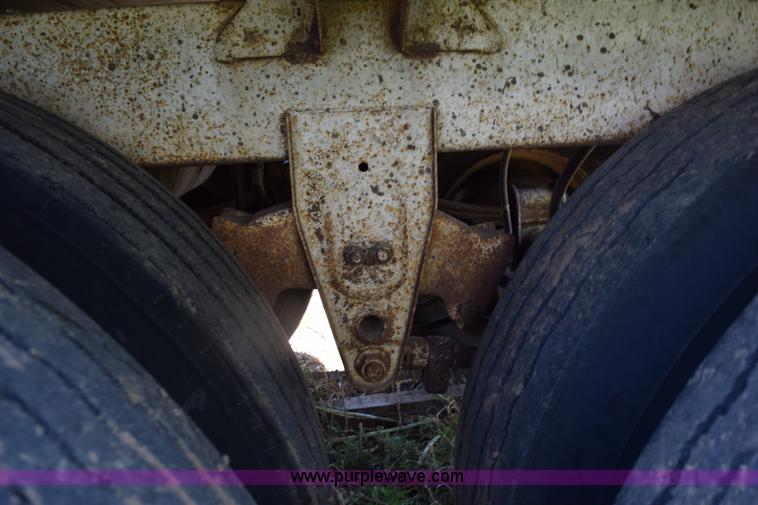 image for item L5768 1984 Timpte Super Hopper double hopper grain trailer